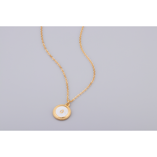 Golden pendant with insertion of a pearly shell medallion decorated with the letter “Hâ”ه